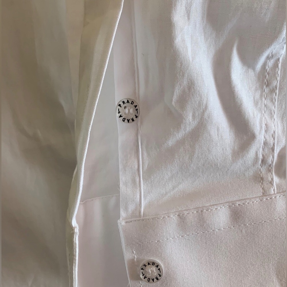 ‼️PRADA‼️
Reverse Logo Button-Up Shirt 👔 🔦 - Picture 6 of 11